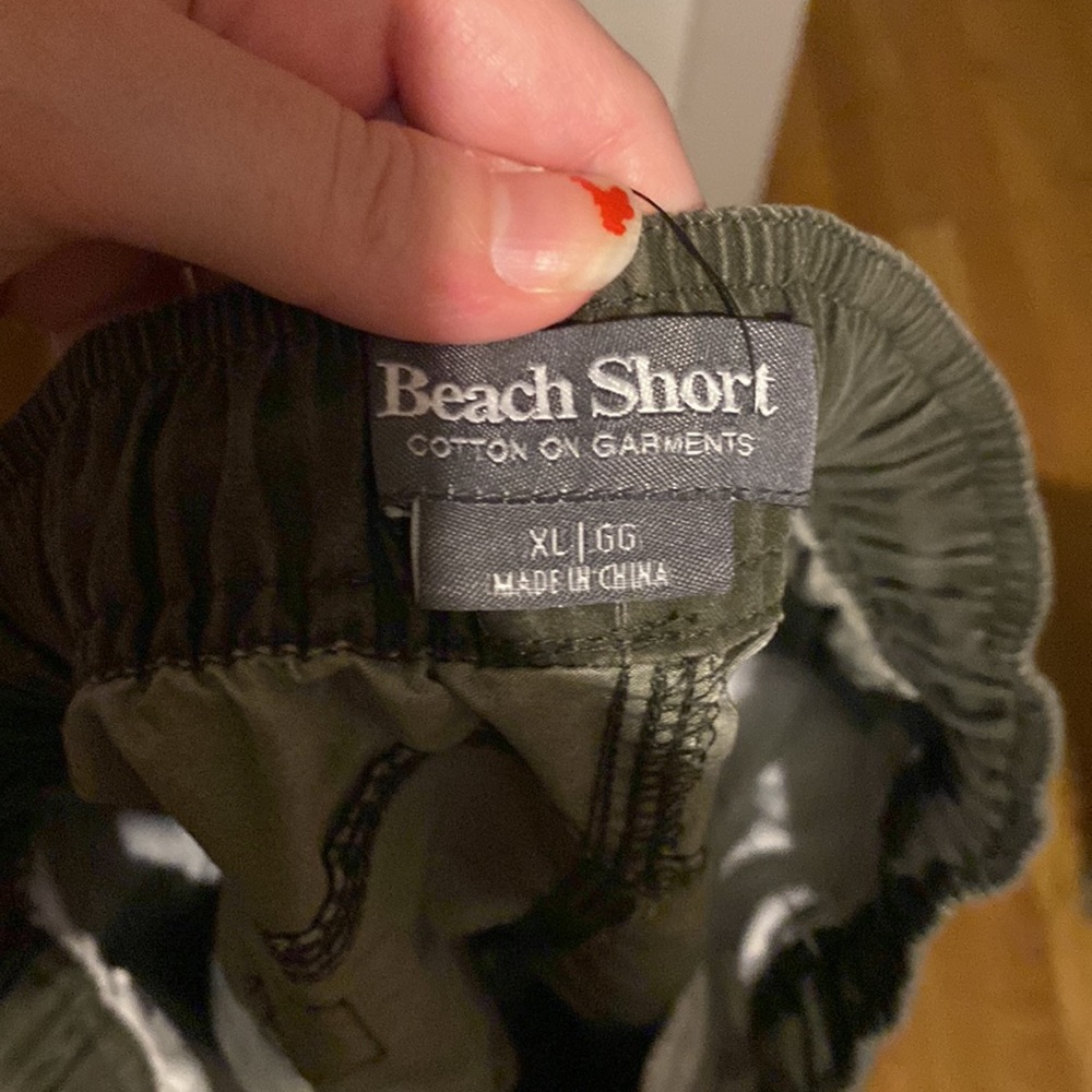 Cotton on drawstring shorts size extra large - Picture 3 of 3